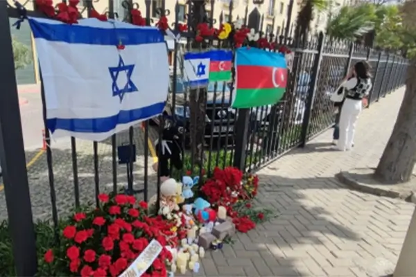 Жители Баку соболезнуют Израилю